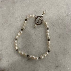 Elegant Pearl and Silver Bracelet